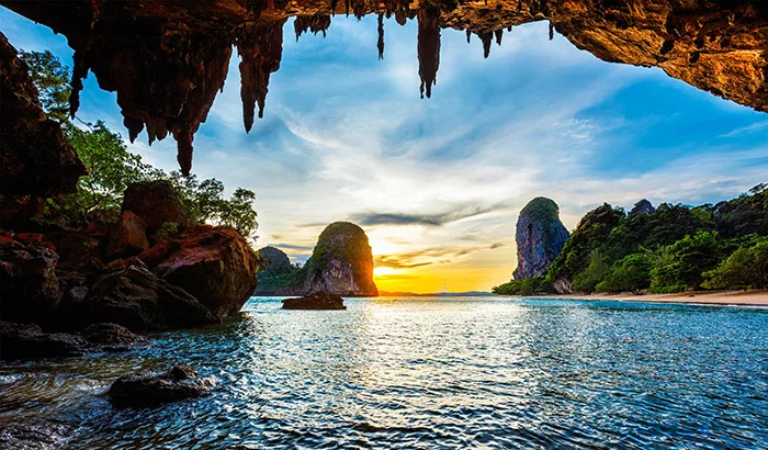 กระบี่ 4 เกาะ เต็มวัน สปีดโบท ทัวร์ภูเก็ต