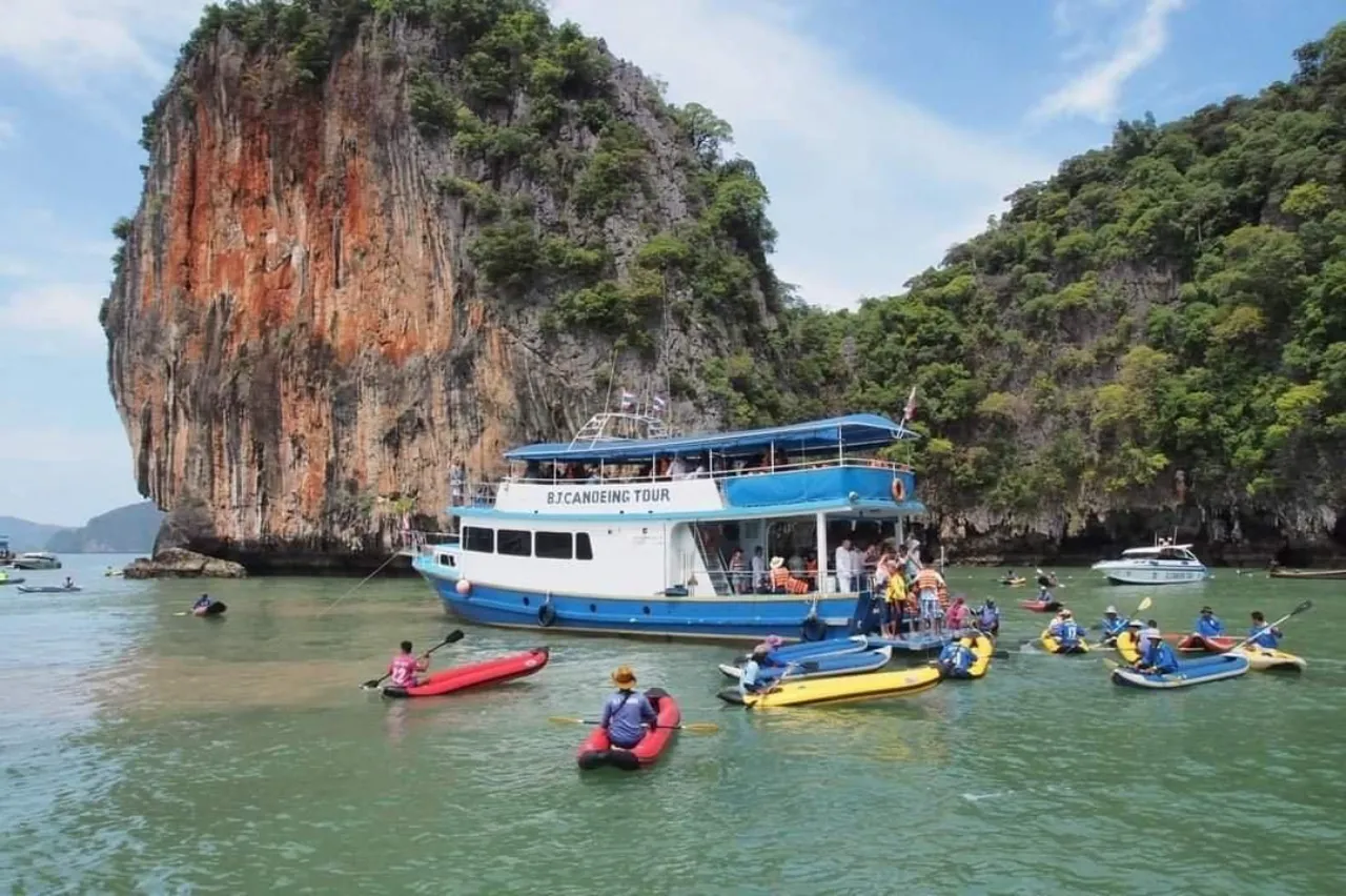 ทัวร์อ่าวพังงา เจมส์บอนด์ เรือใหญ่
